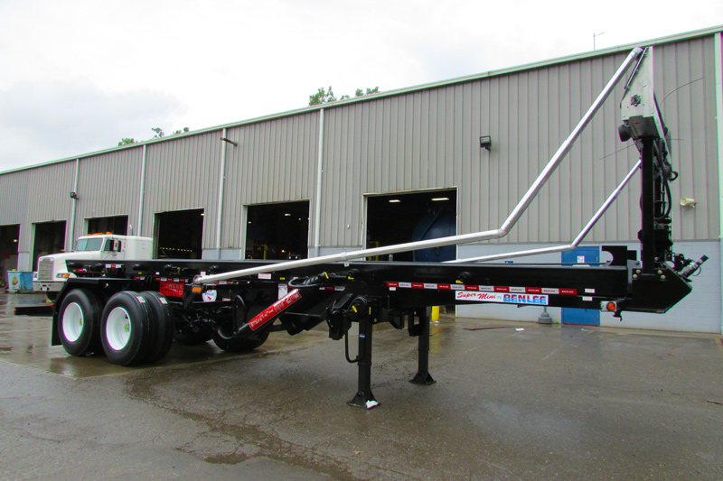 Roll off trailer, Super Mini Long with Roll Rite tarp system