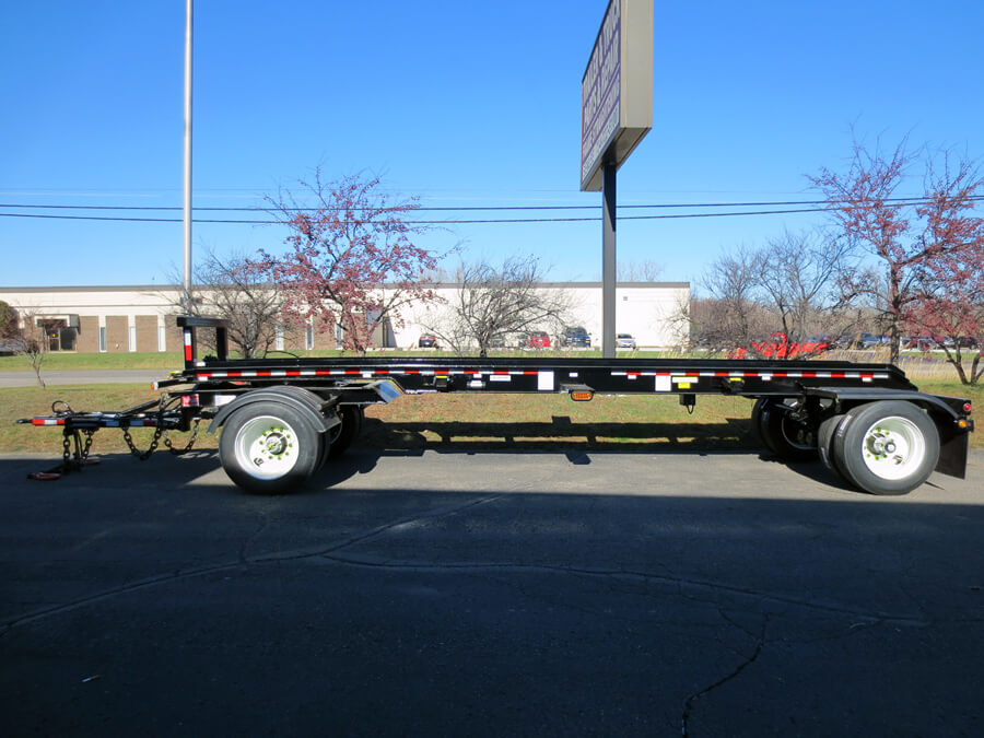 Roll off pup trailer, tandem axle