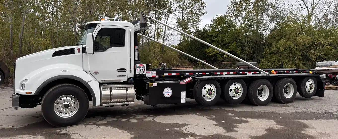 BENLEE five-axle roll-off truck BENLEE five-axle roll-off truck